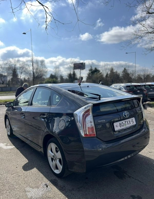 Toyota Prius cena 38500 przebieg: 238000, rok produkcji 2012 z Warszawa małe 79